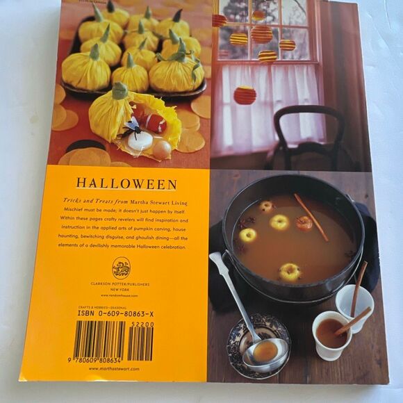 Vtg HALLOWEEN The Best of Martha Stewart Living Paperback Book 2001 1st Edition - Picture 2 of 16